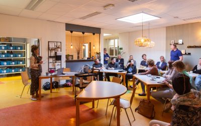 Raadsleden op bezoek bij Voedselbank