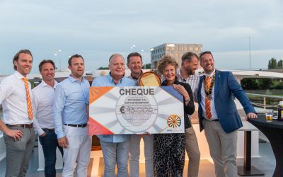 Grote haringtocht levert enorm bedrag op voor koelbus